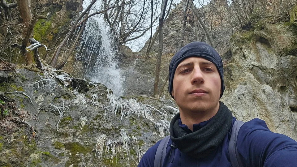 Waterfall me