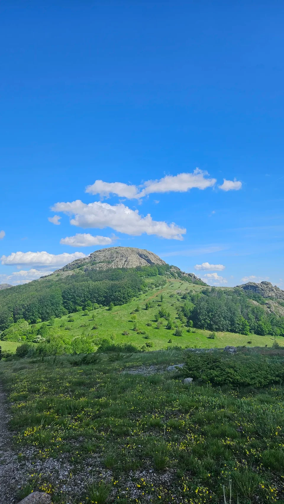 Kutelka in the distance