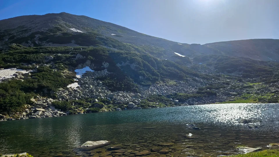 Todorka frog lake
